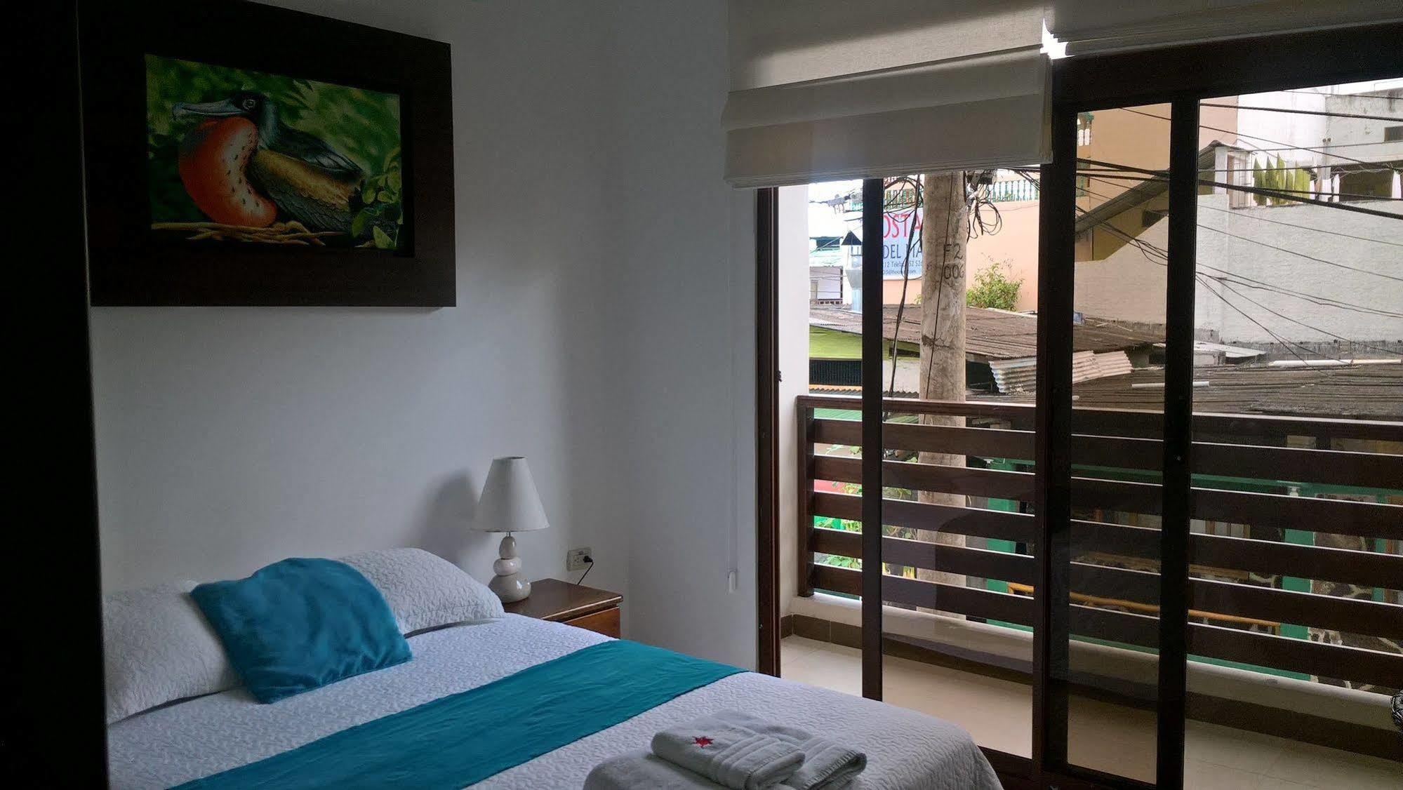 Hostal Costa Del Pacifico Пуэрто-Айора Экстерьер фото