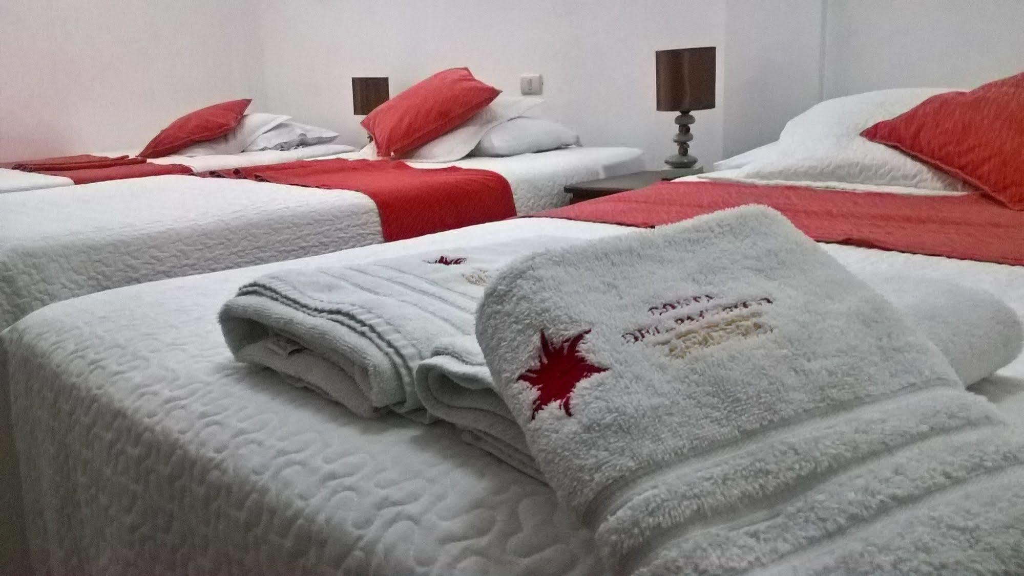 Hostal Costa Del Pacifico Пуэрто-Айора Экстерьер фото